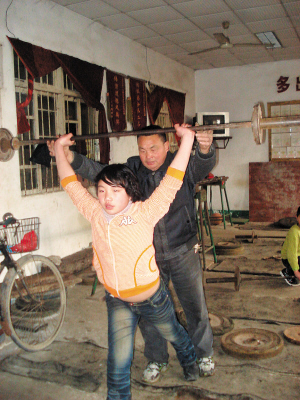 奥运举重冠军中国女子名单_中国举重奥运冠军还有谁_奥运举重冠军中国有多少人