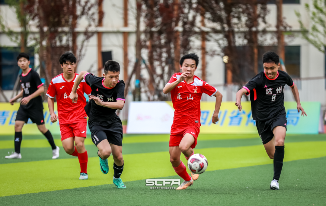 足球队伍历史_足球历史球员排行榜_足球历史各球队最强阵容